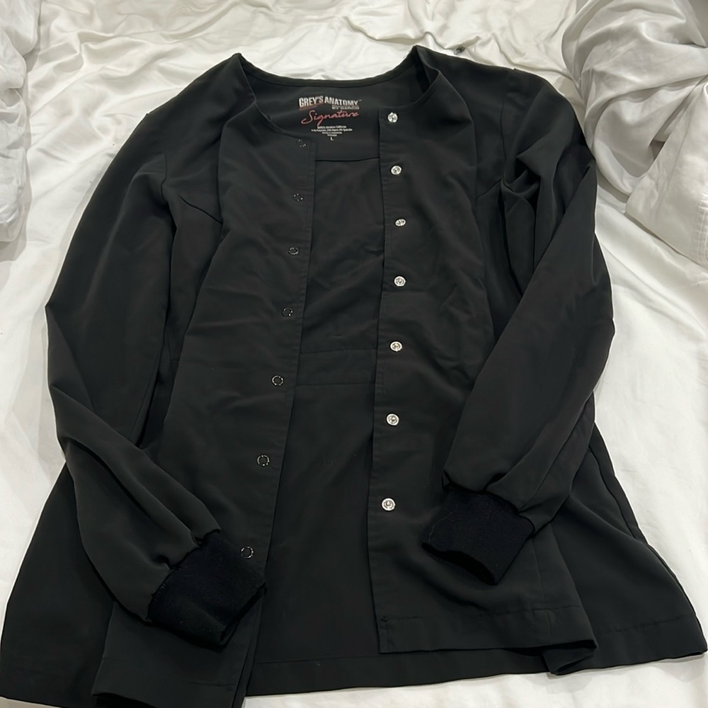 COPY - Greys anatomy Scrub jacket